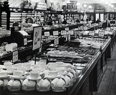 Simple crockery for tuppence a piece at Woolworths in the 1930s (one penny in decimal currency). Click for a larger version in a new window.